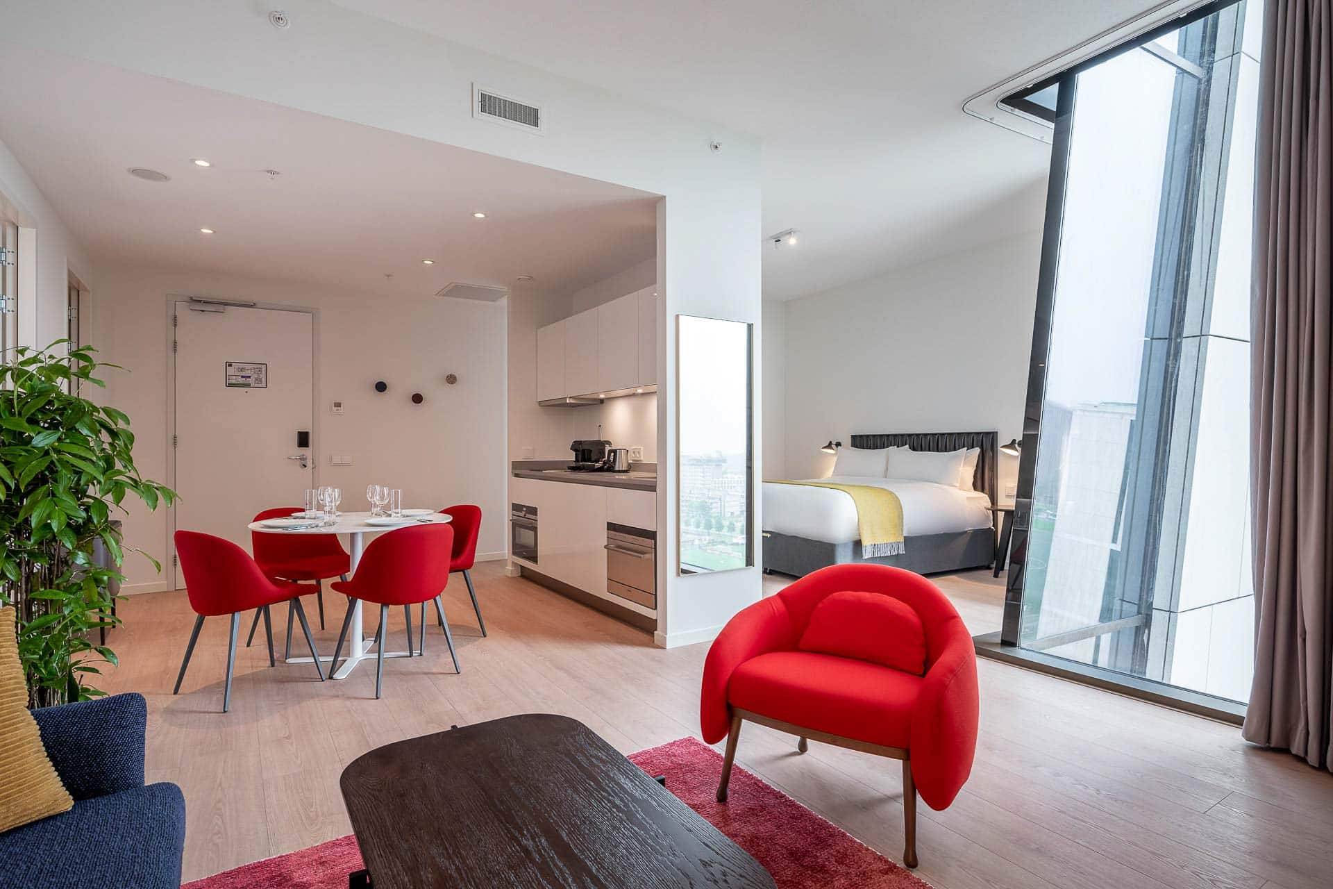 PREMIER SUITES PLUS Amsterdam Superior One Bedroom Apartment Overview